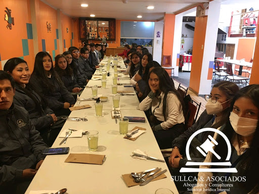 ESTUDIO JURIDICO SULLCA & ASOCIADOS