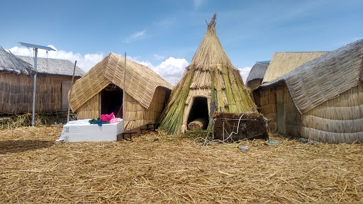 Titicaca Encantos Peru