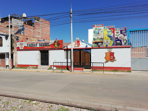 Yachay School